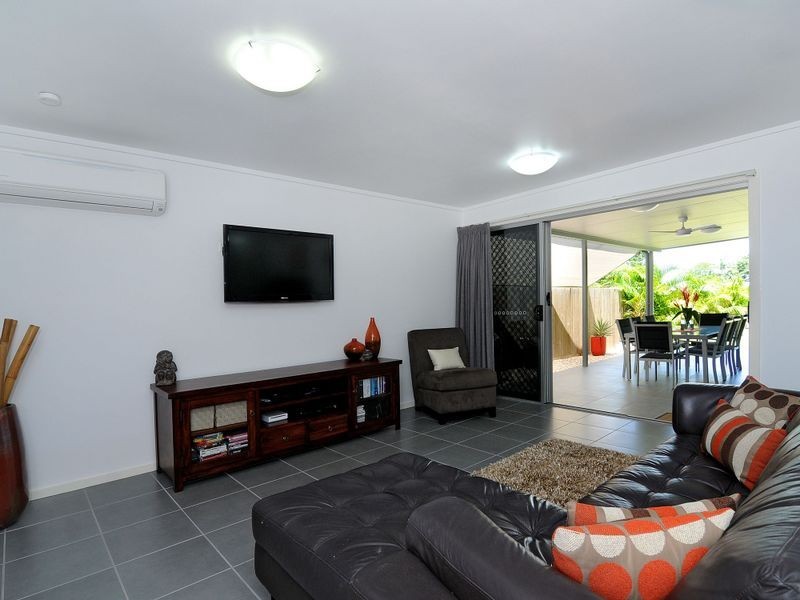 17 Purbeck Place, Edge Hill QLD 4870