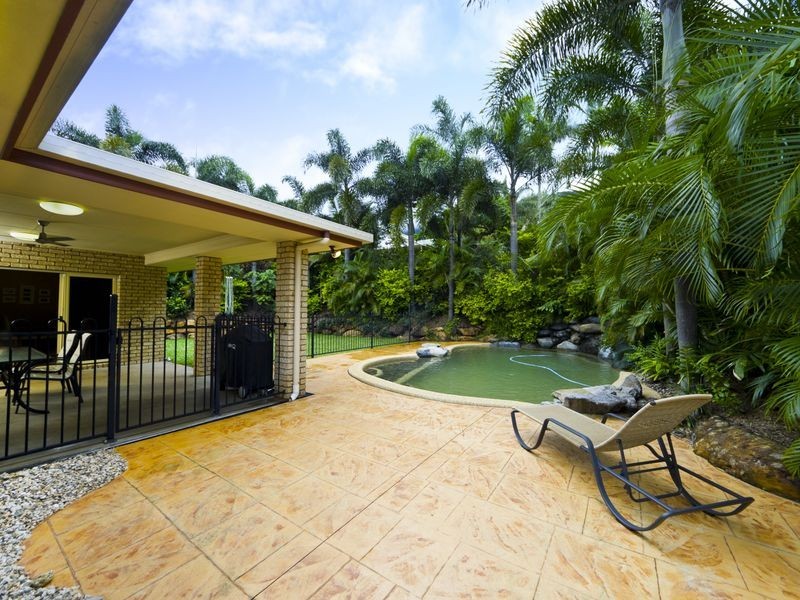 177 Harvey Road, Redlynch QLD 4870