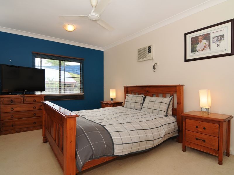 56 Wills Street, Brinsmead QLD 4870