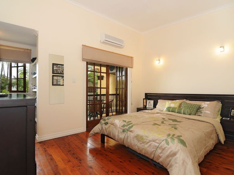 24/404 Mccoombe Street, Mooroobool QLD 4870