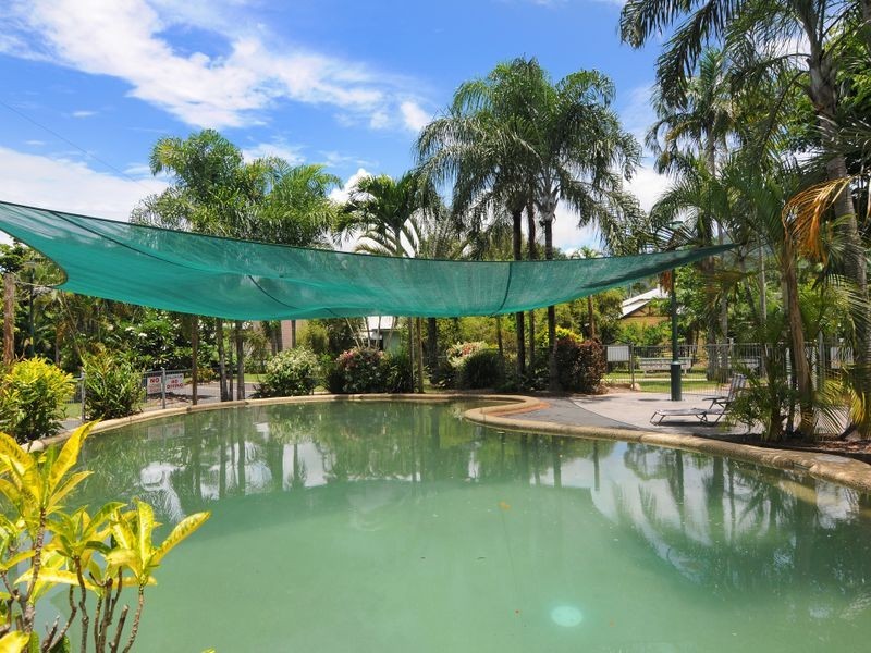24/404 Mccoombe Street, Mooroobool QLD 4870