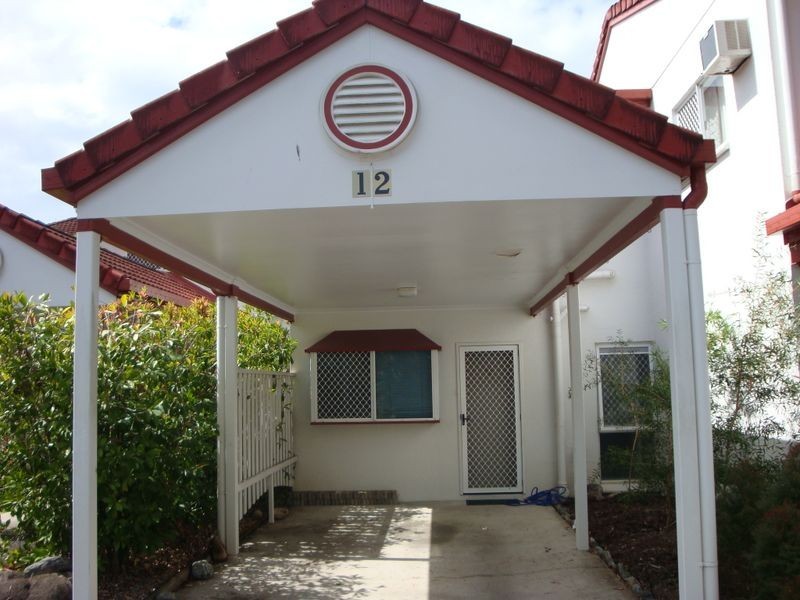12/30 Springfield Crescent, Manoora QLD 4870
