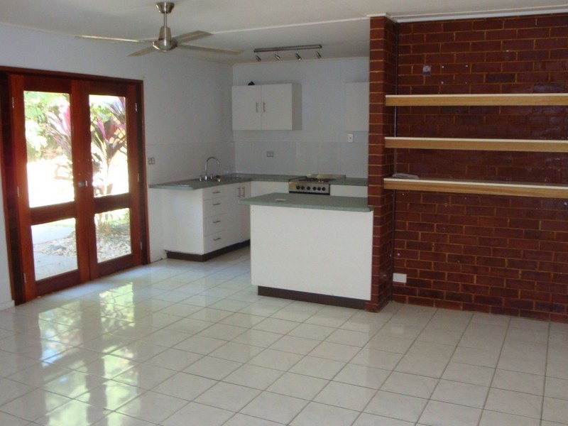 Whitfield QLD 4870