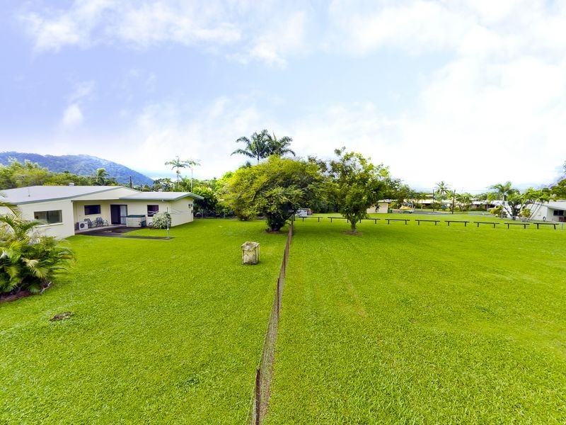 6 Velma Close, Woree QLD 4868