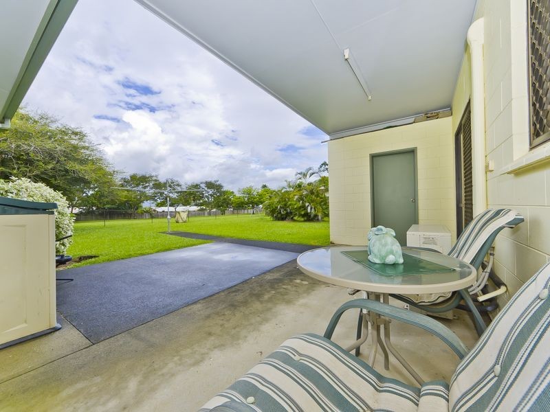 6 Velma Close, Woree QLD 4868