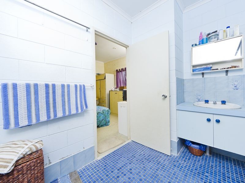 6 Velma Close, Woree QLD 4868