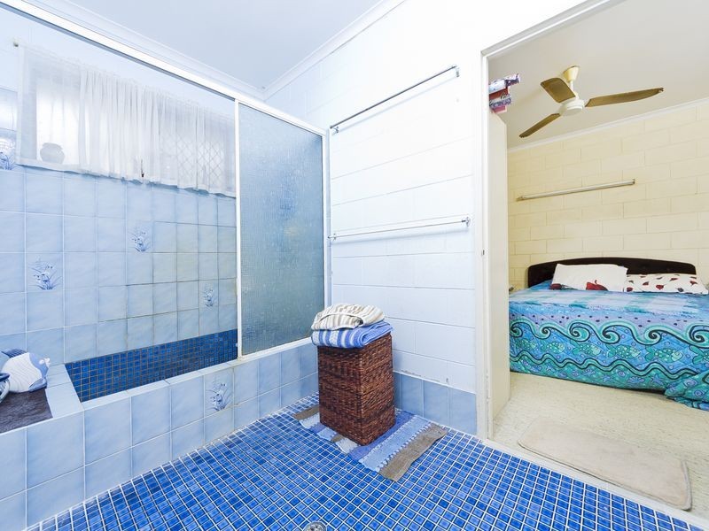 6 Velma Close, Woree QLD 4868