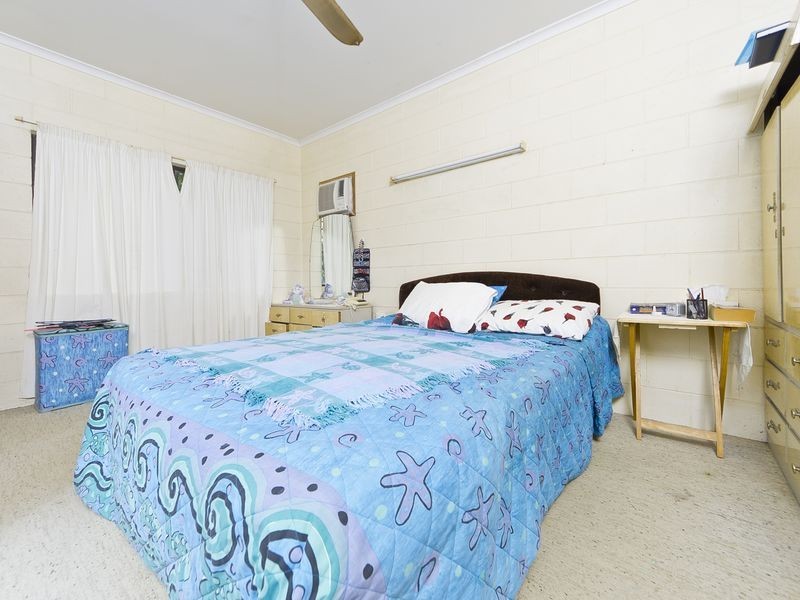 6 Velma Close, Woree QLD 4868