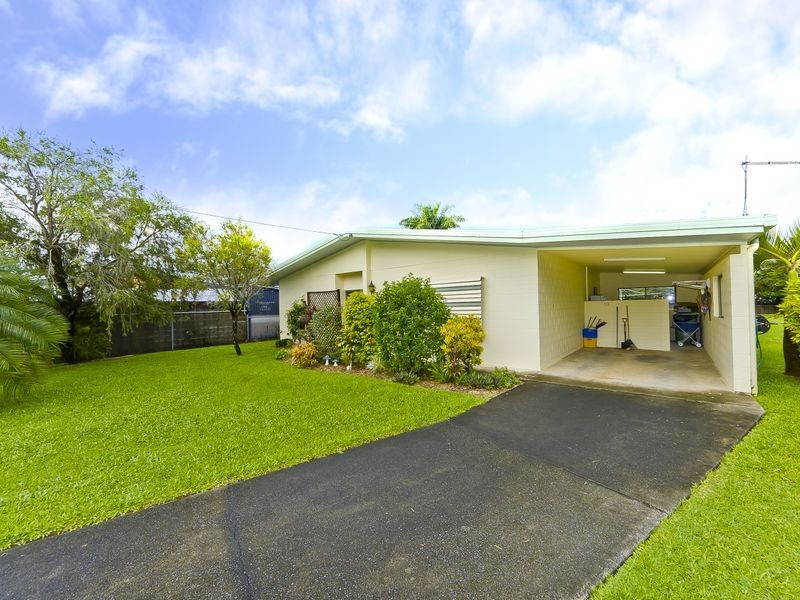 6 Velma Close, Woree QLD 4868