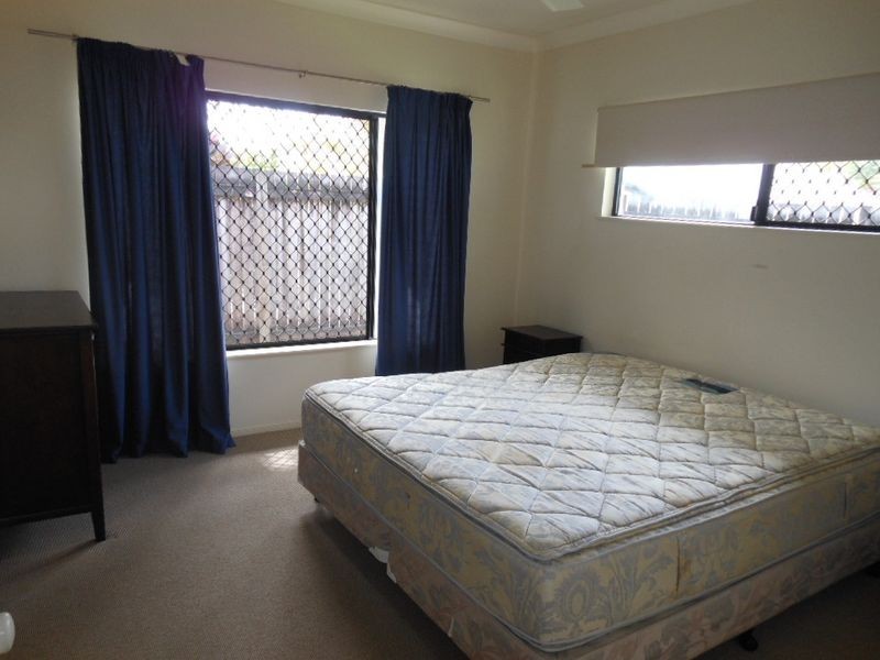 27/190 Irene Street, Mooroobool QLD 4870