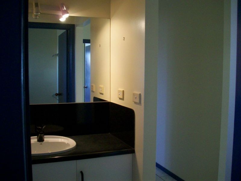 2 Jarrad Close, Mooroobool QLD 4870