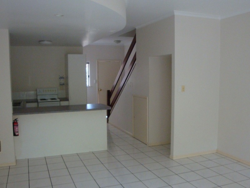 Manoora QLD 4870