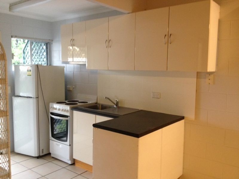 4/31 Miles Street, Manoora QLD 4870
