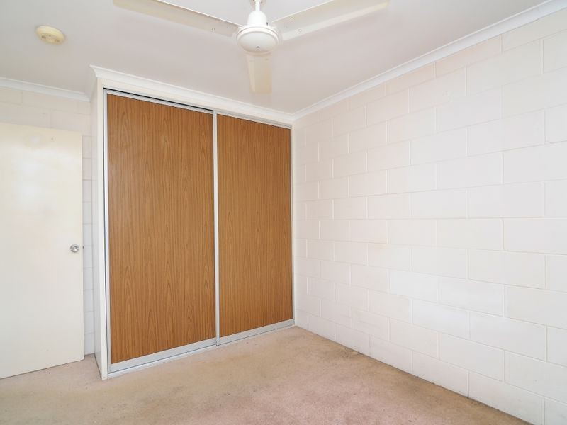 4/13 Armburst Street, Manoora QLD 4870