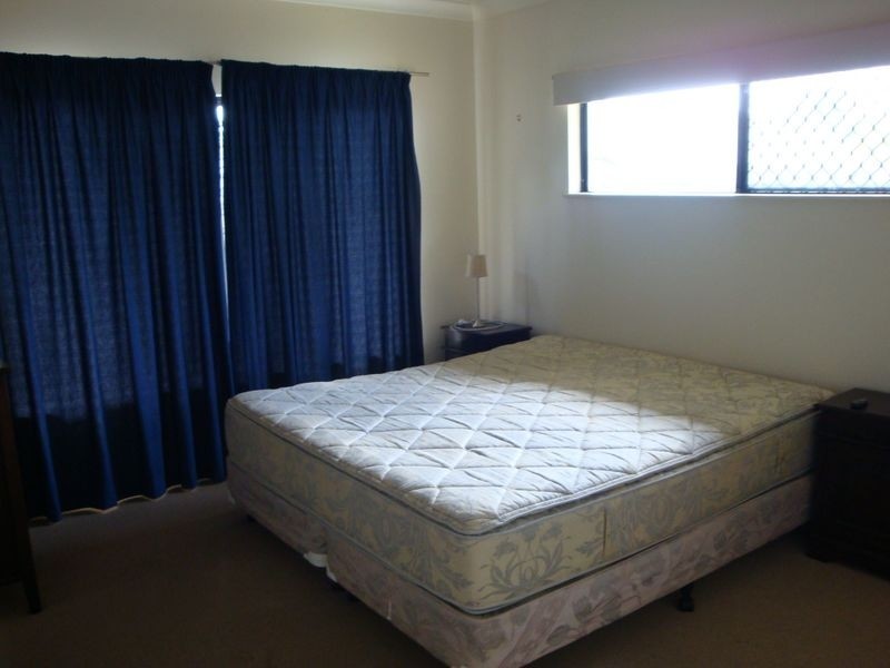 Mooroobool QLD 4870