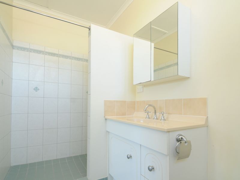 24 Hillview Crescent, Whitfield QLD 4870