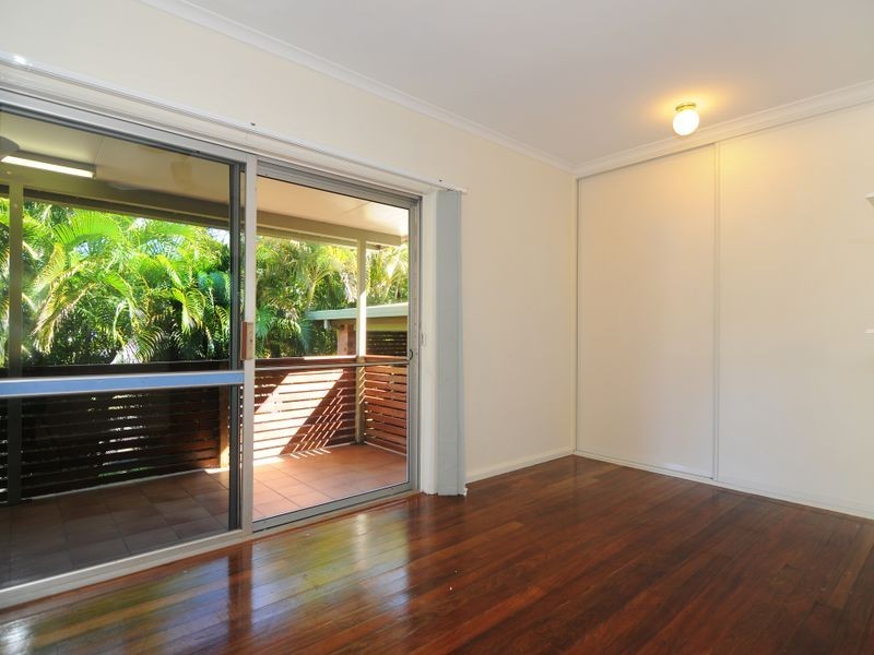 24 Hillview Crescent, Whitfield QLD 4870