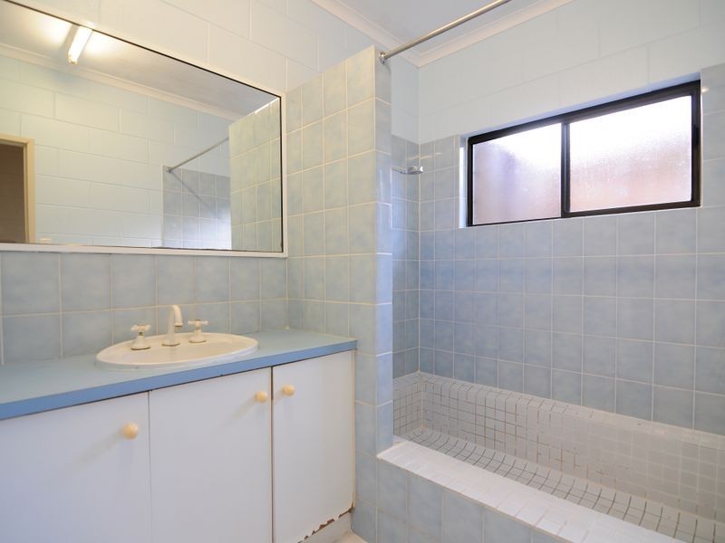 8 Ramsey Drive, Kanimbla QLD 4870