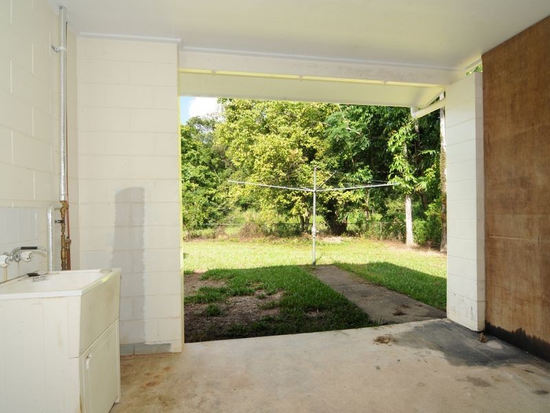 8 Ramsey Drive, Kanimbla QLD 4870