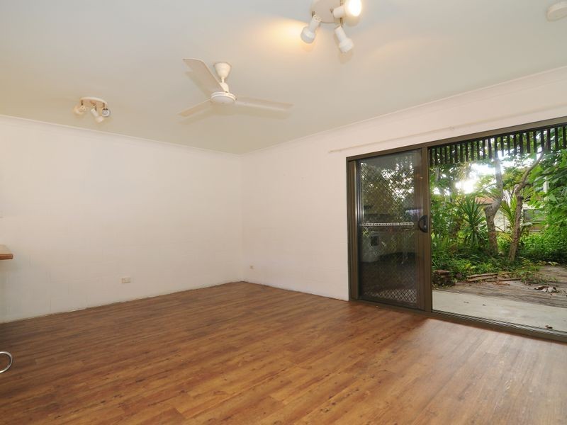 2/71 Boland Street, Westcourt QLD 4870