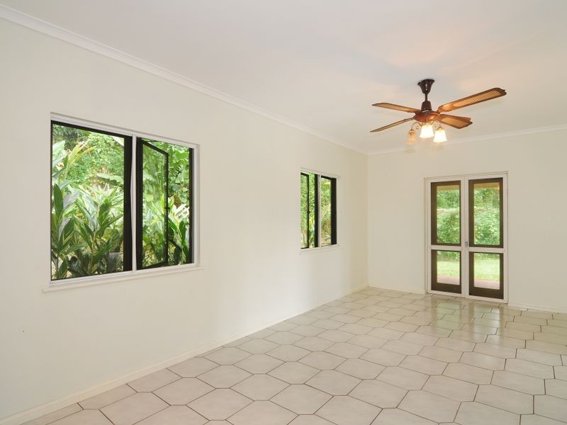 18 – 20 Cascade Drive, Redlynch QLD 4870