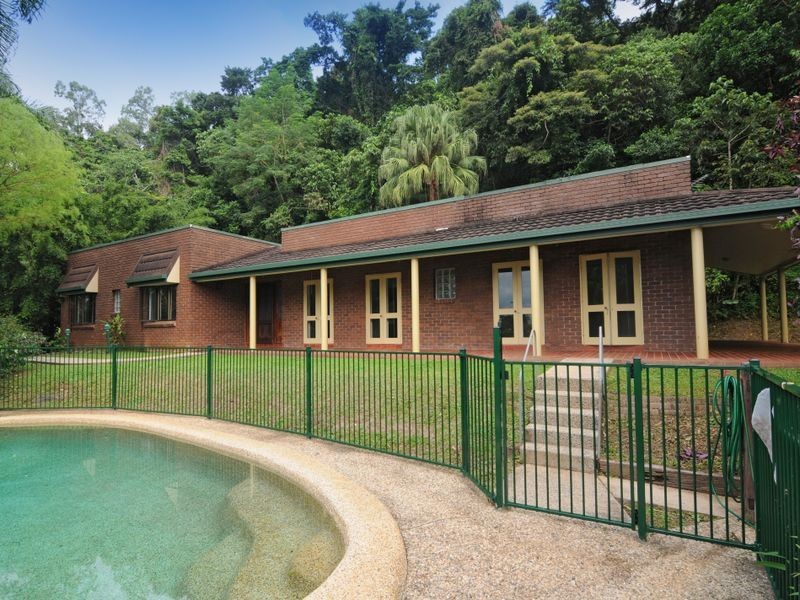 18 – 20 Cascade Drive, Redlynch QLD 4870