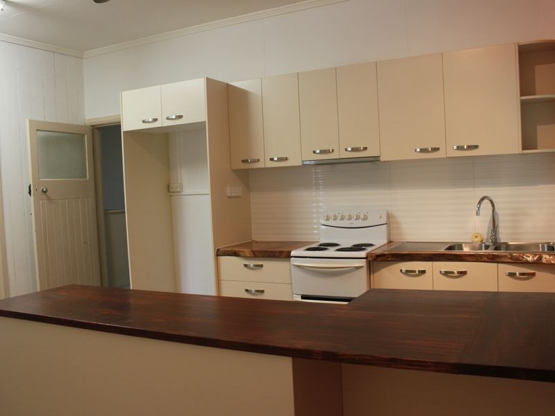 148 Greenslopes Street, Edge Hill QLD 4870