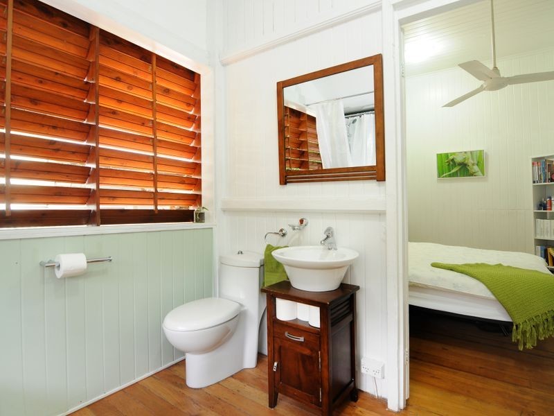 6 Cairns Street, Cairns North QLD 4870