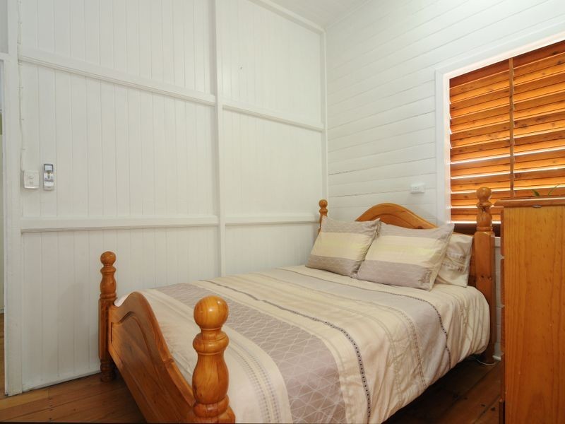 6 Cairns Street, Cairns North QLD 4870