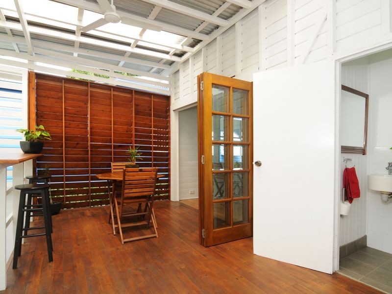 6 Cairns Street, Cairns North QLD 4870