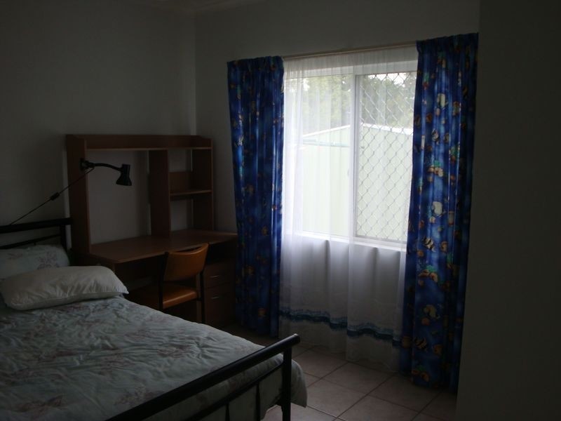 10 Goodfellow Close, Mooroobool QLD 4870