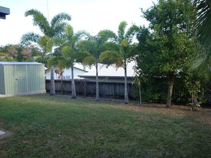 10 Goodfellow Close, Mooroobool QLD 4870