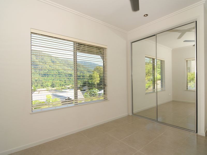 16 Willie Ming Close, Redlynch QLD 4870