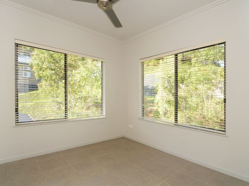 16 Willie Ming Close, Redlynch QLD 4870