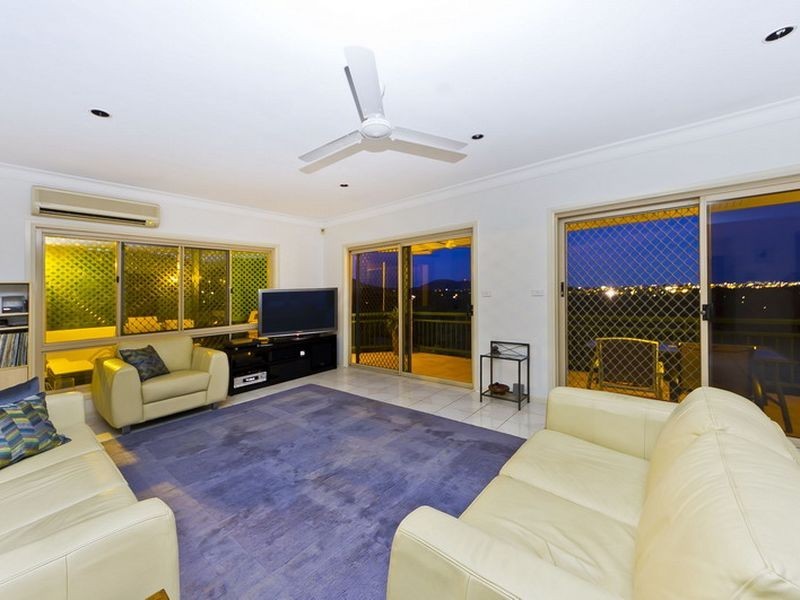 32 Gouldian Street, Bayview Heights QLD 4868