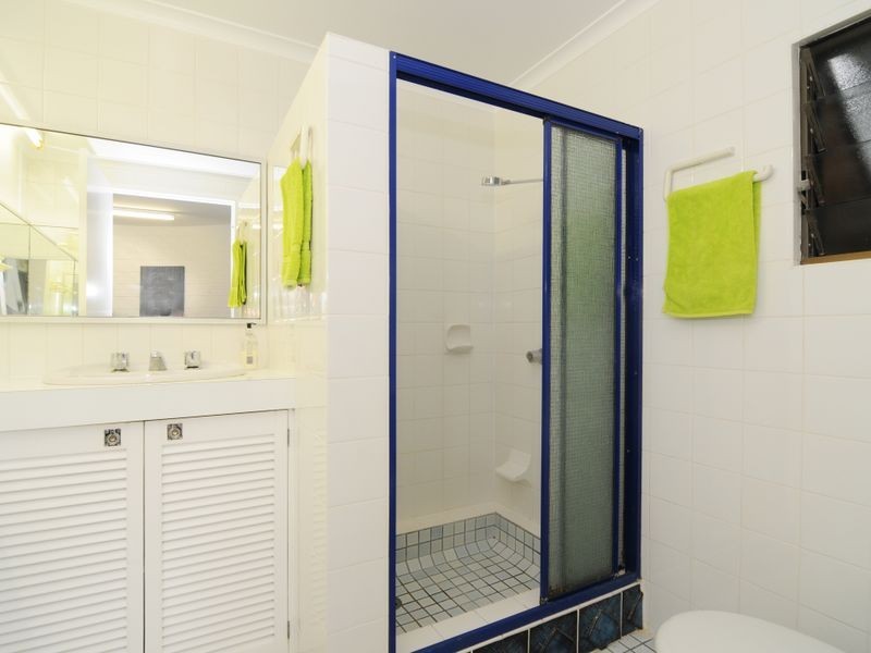 21 McHugh Crescent, Whitfield QLD 4870