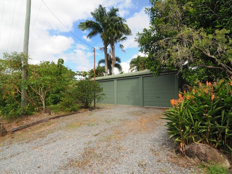 21 McHugh Crescent, Whitfield QLD 4870