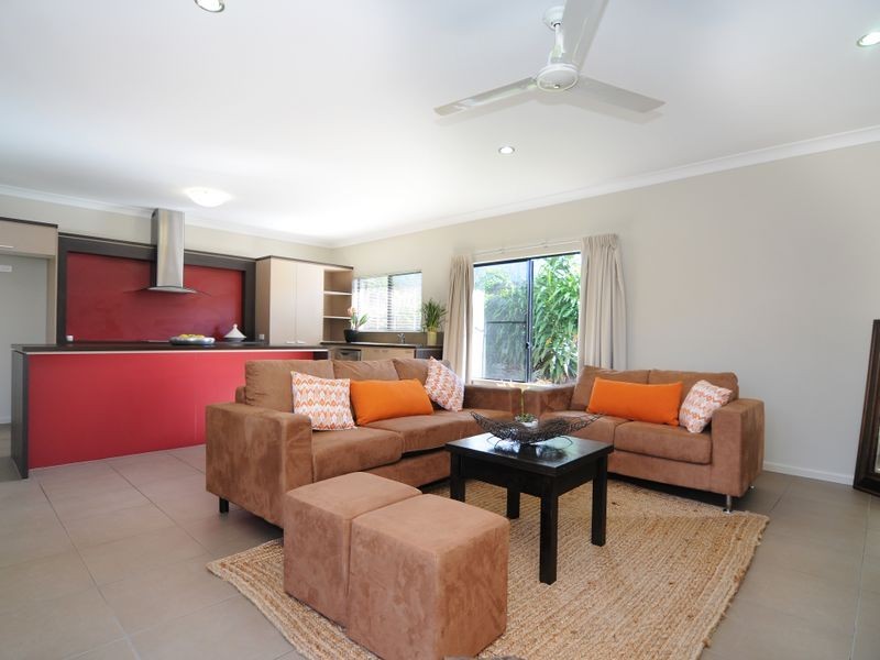 36 Hockey Avenue, Smithfield QLD 4878