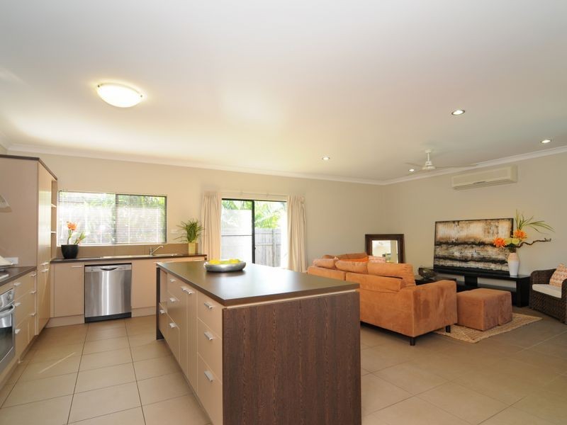 36 Hockey Avenue, Smithfield QLD 4878