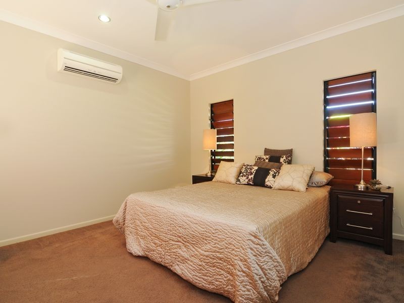 36 Hockey Avenue, Smithfield QLD 4878