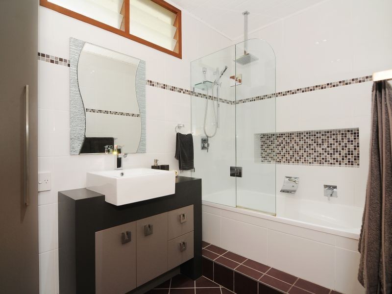 16 Thomas Street, Manunda QLD 4870