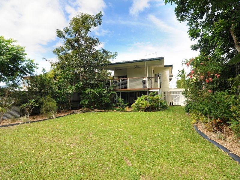16 Thomas Street, Manunda QLD 4870