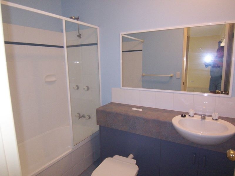 Manoora QLD 4870