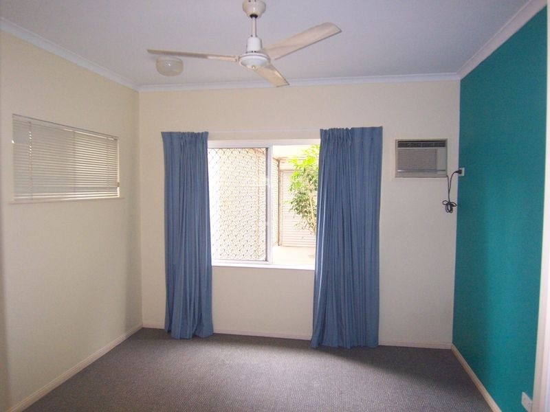 Manoora QLD 4870