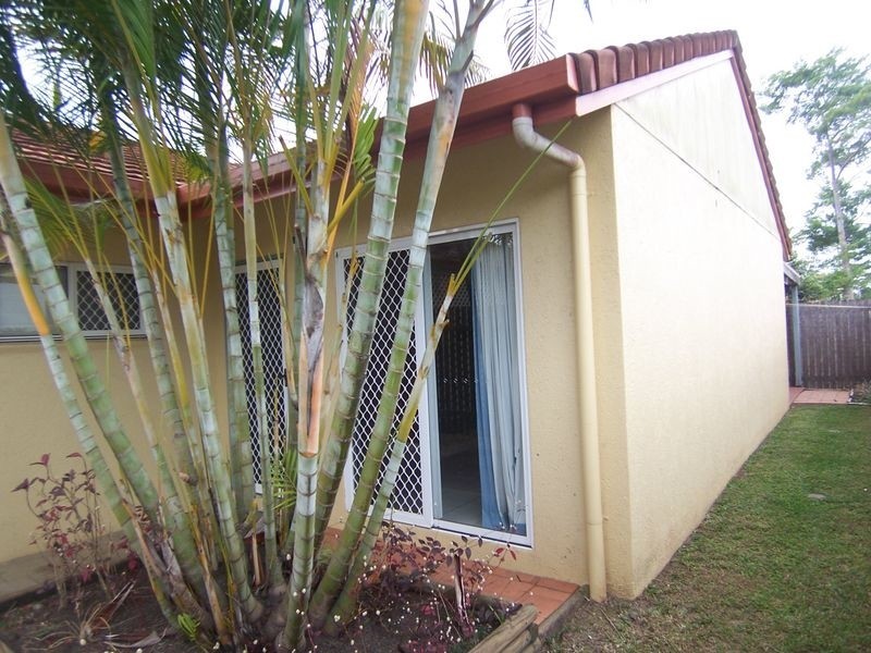 Manoora QLD 4870