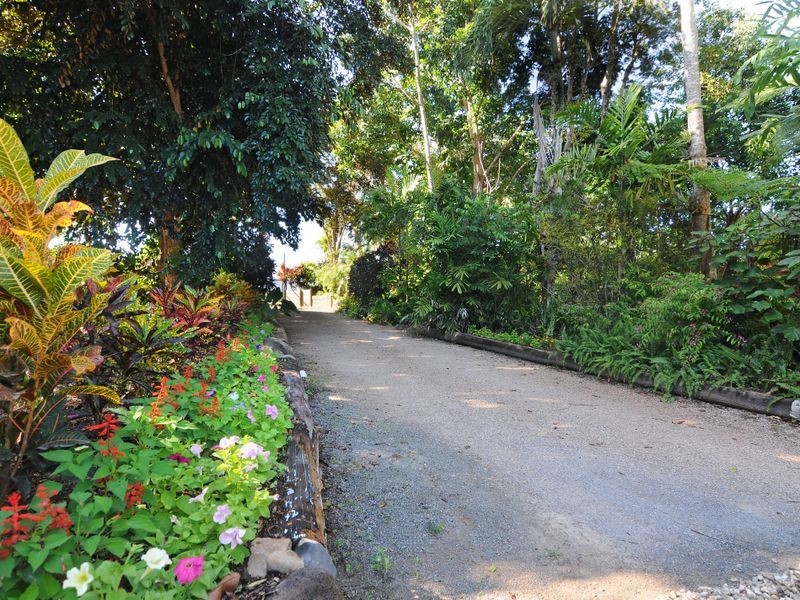 71663 Bruce Highway, Centenary Heights QLD 4869