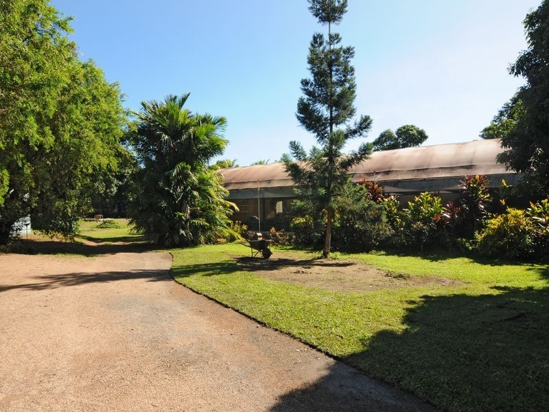 71663 Bruce Highway, Centenary Heights QLD 4869