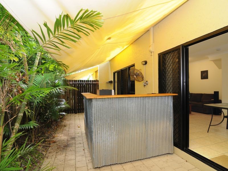 5/24 Old Smithfield Road, Freshwater QLD 4870
