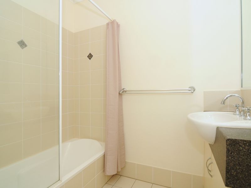 5/24 Old Smithfield Road, Freshwater QLD 4870