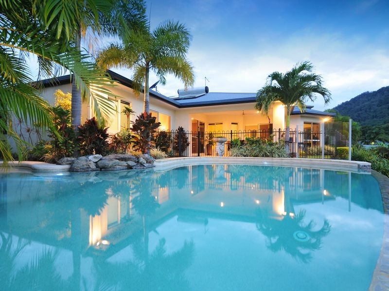 5 Greendale Close, Brinsmead QLD 4870